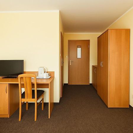 Hotel Nad Brzegiem Baltyku Sarbinowo Esterno foto