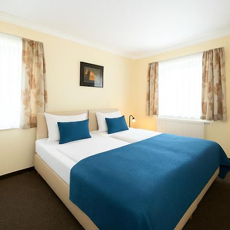 Hotel Nad Brzegiem Baltyku Sarbinowo Esterno foto