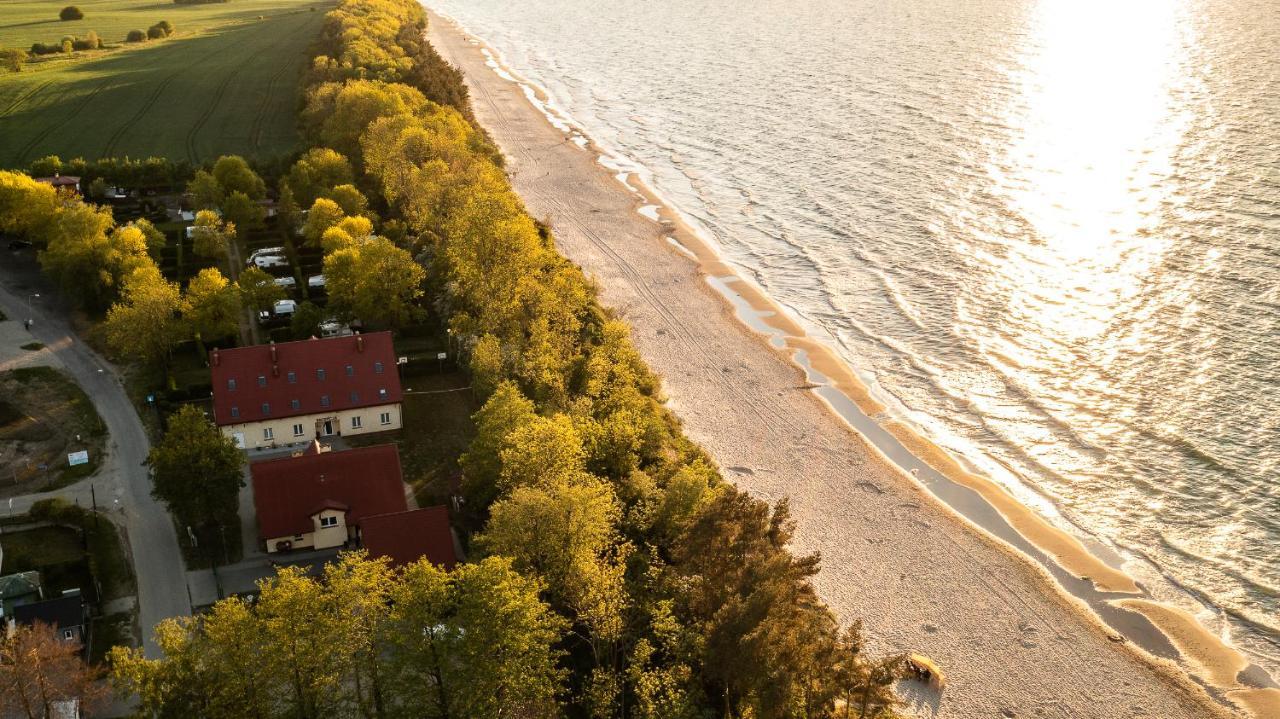 Hotel Nad Brzegiem Baltyku Sarbinowo Esterno foto