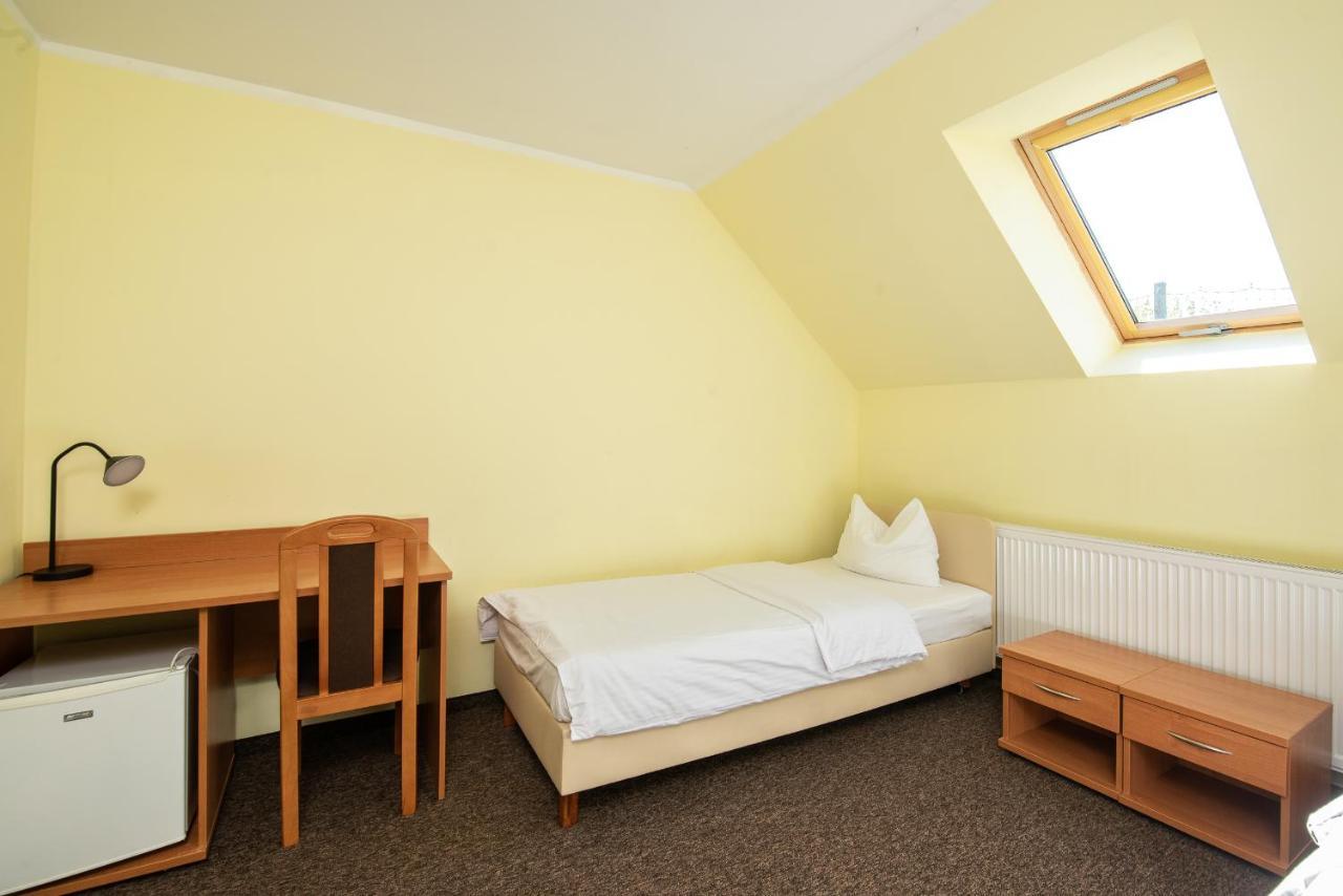 Hotel Nad Brzegiem Baltyku Sarbinowo Esterno foto
