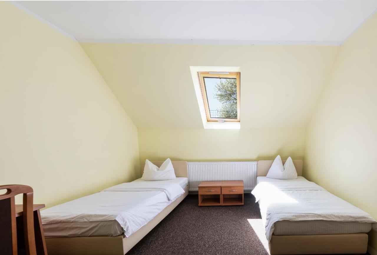 Hotel Nad Brzegiem Baltyku Sarbinowo Esterno foto