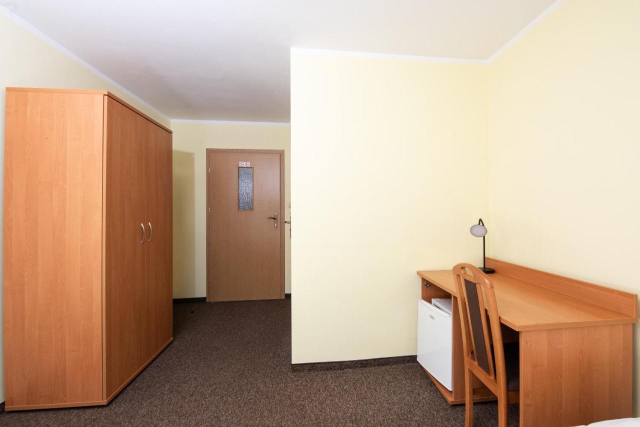 Hotel Nad Brzegiem Baltyku Sarbinowo Esterno foto